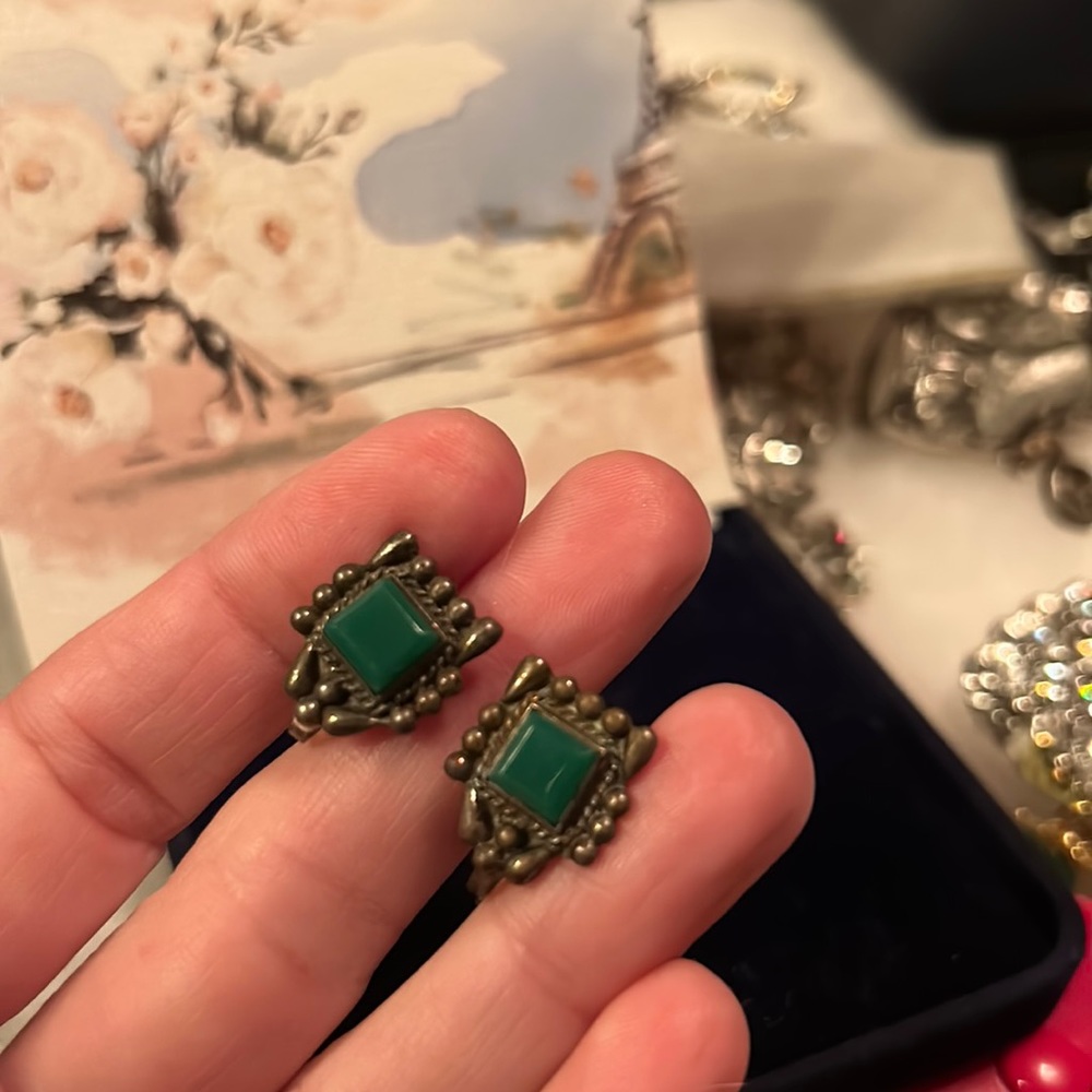 Vintage Czech Glass Emerald Green Earrings Screwback Native Tibetan